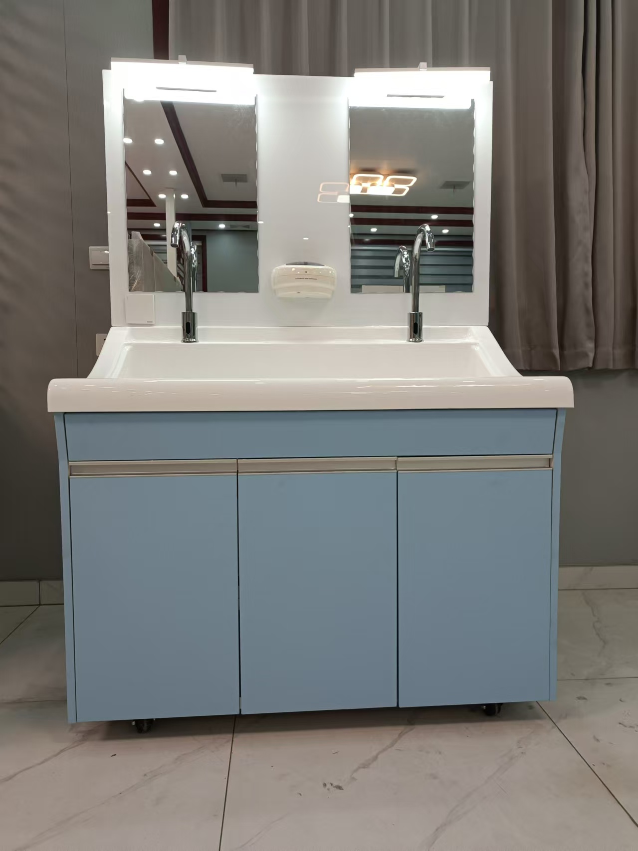 微笑在口，衛(wèi)生在手----洗手池